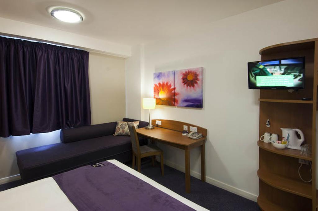 Premier Inn Newport/Telford Newport  Ngoại thất bức ảnh